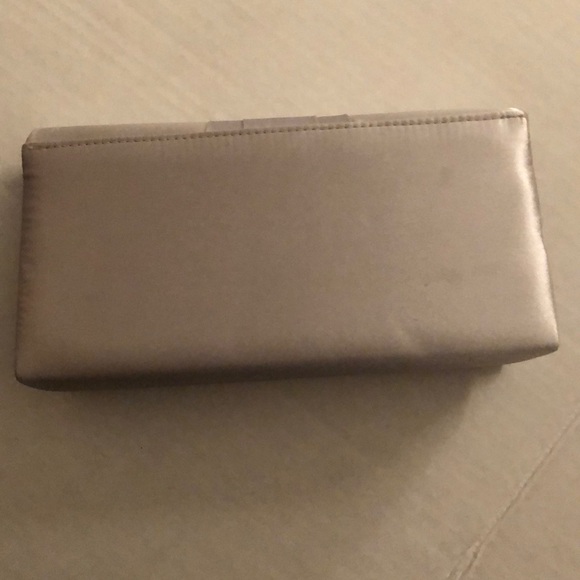 🌸Silver Evening Clutch by Style & Co🌸 - Picture 4 of 8